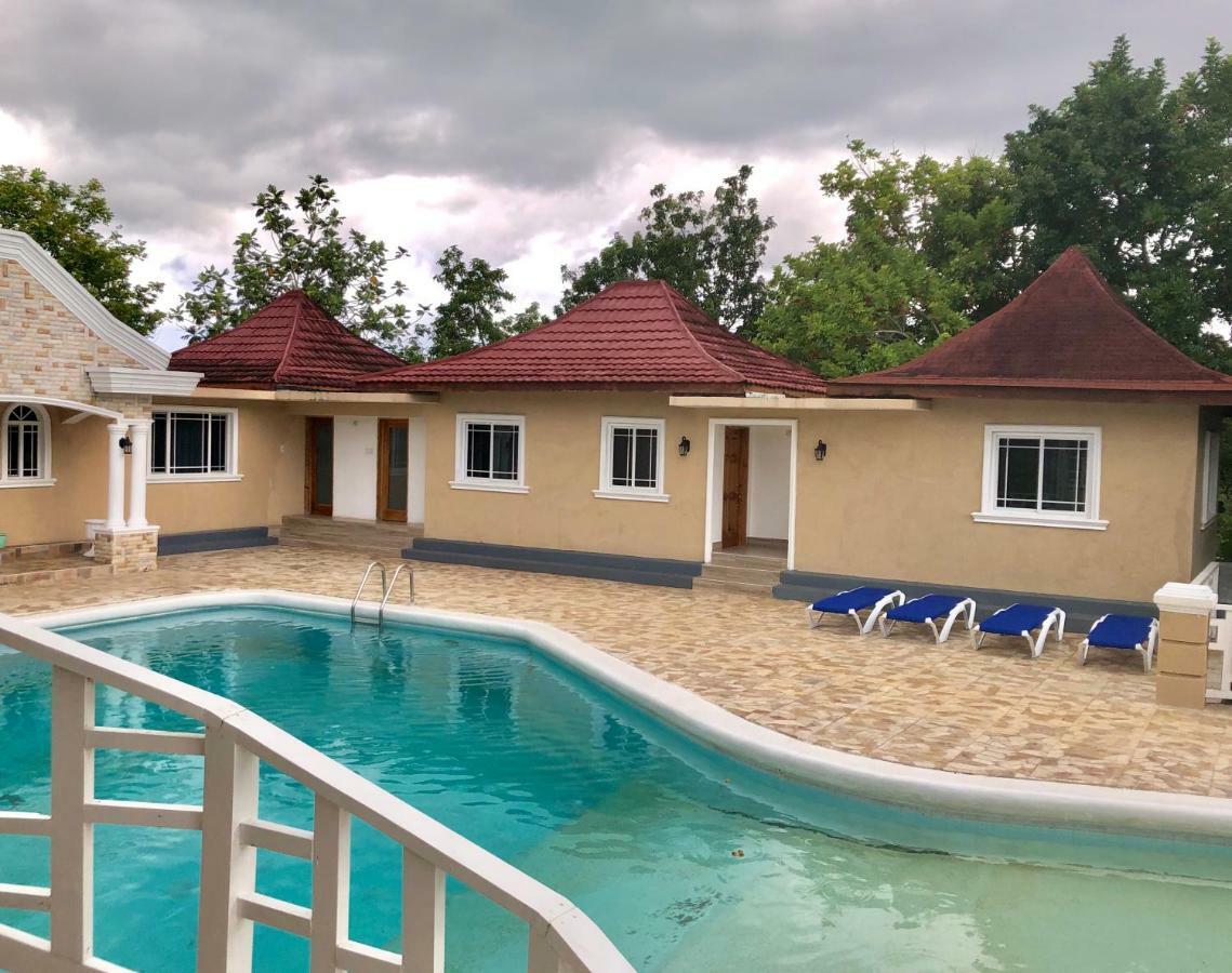 Coral Seas Garden Resort Negril Exterior photo