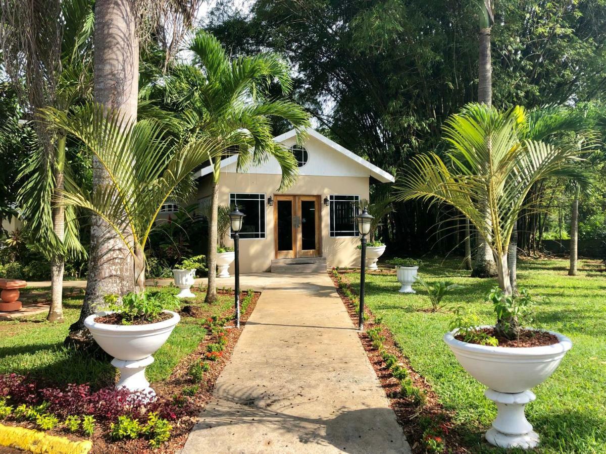 Coral Seas Garden Resort Negril Exterior photo